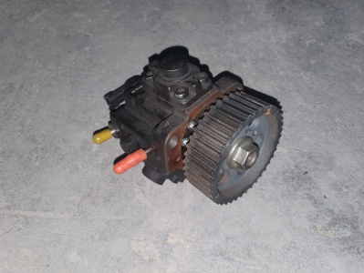 Dieselpomp Opel Insignia 2.0 CDTi 2010