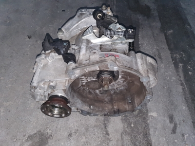 Versnellingsbak Volkswagen Golf 2.0 TDI 2011 6 bak
