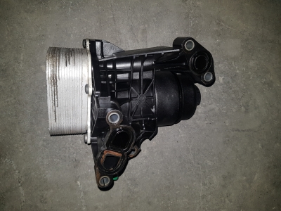 Support de filtre a huile Volkswagen Golf VII 1.6 TDI 16V 2014