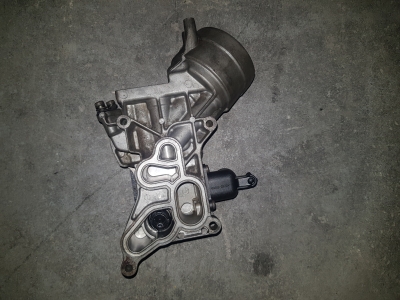 Support de filtre a huile Fiat Doblo Cargo 1.3 MJ 16V 2010