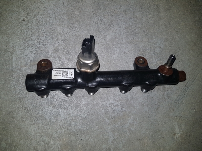 Distributeur de carburant Peugeot Partner 1.6 HDI 2014