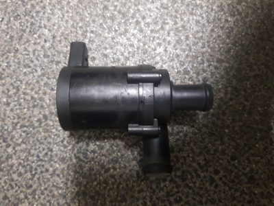 Waterpomp Volkswagen Golf VI 1.4 TSI 16V 2011