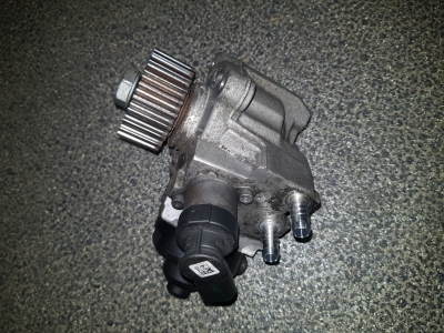 Dieselpomp Volkswagen Golf VII 1.6 TDI 16V 2012