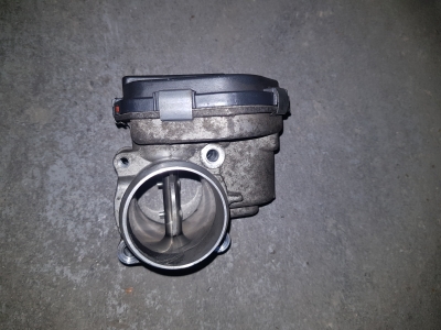 Throttle body Citroen Berlingo 1.6 HDI 16V 2012