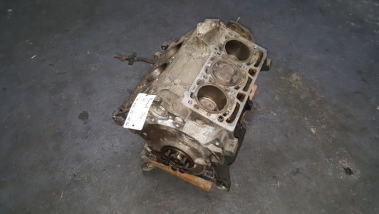 Onderblok Renault Clio 3.0 24v V6 166 kW 2003