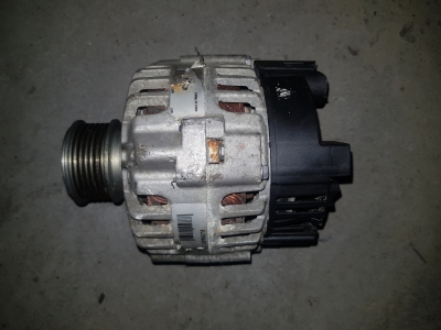 Dynamo Volkswagen Caddy II 1.9 SDI 2001