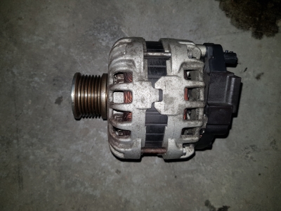 Dynamo Renault Twingo III 1.0 SCE 12V 2015