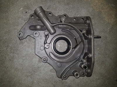 Oliepomp Volvo V40 1.6 D2 2013