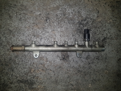 Distributeur de carburant Renault Espace 1.9 DCI 2004