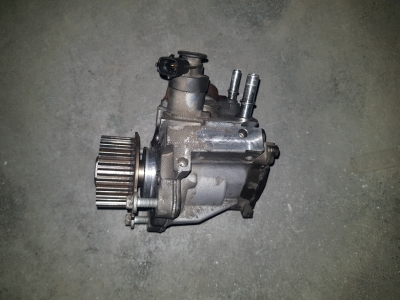 Dieselpomp Peugeot Partner 1.6 HDI 2012