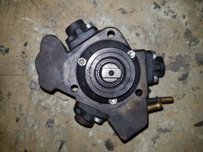Dieselpomp Fiat Punto Evo 1.3 JTD Multijet 16V 2011