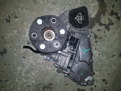 Tussenbak BMW F25 XDRIVE30D 2014