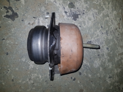 Engine bracket Ford Mustang VI 5.0 GT Ti-VCT V8 32V 2017