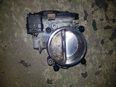 Gasklephuis Mercedes-Benz C-180 1.5 EQ Boost 2021