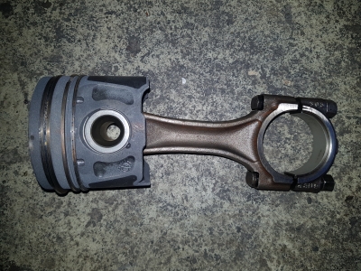 Piston Peugeot 508 SW 2.0 HDIF 16V 2011