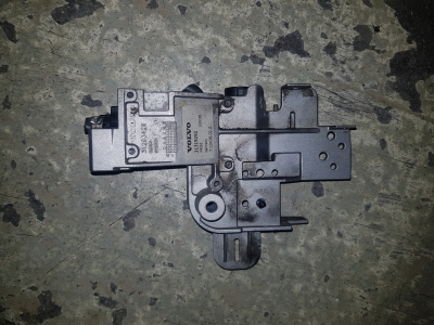 Engine mount Volvo XC70 2.4 D 20V 2012