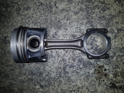 Piston Audi A4 2.0 TDI 16V 2014