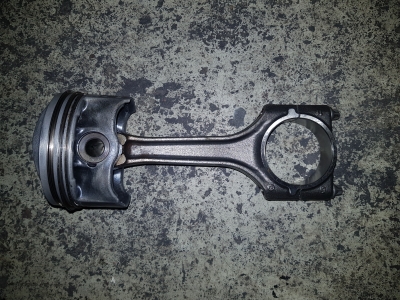 Piston Skoda Octavia 1.8 TSI 16V 2009