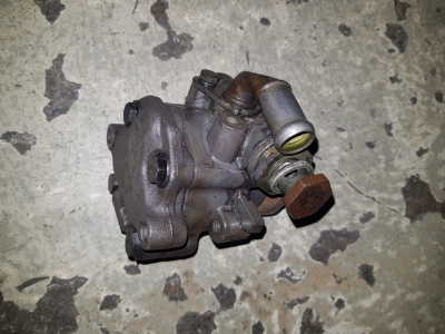 Stuurbekrachtigingspomp Volkswagen Transporter T5 1.9 TDI 2005