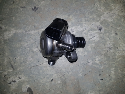 Hogedrukpomp Volkswagen Golf VIII 1.4 TSI 16V 2022
