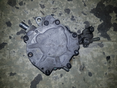 Vacuumpomp Volkswagen Caddy III 1.9 TDI 2007