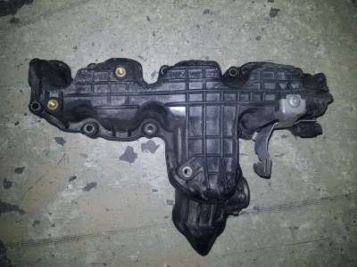 Inlaatspruitstuk Audi A4 2.0 TDI 16V 2012