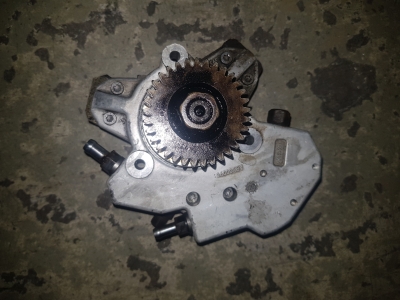 Dieselpomp Mercedes-Benz ML III 3.0 ML-350 V6 24V 2013