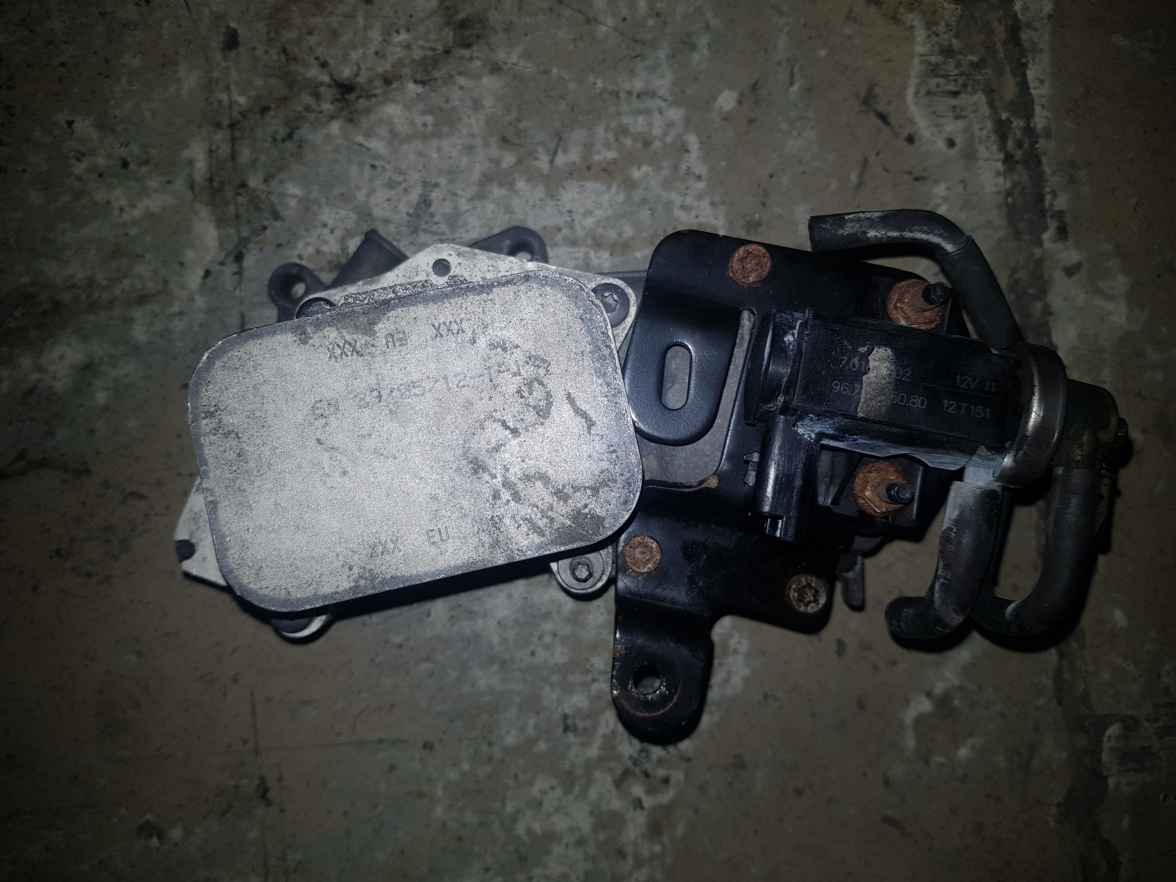 Support de filtre a huile Ford Fiesta 6 1.4 TDCI 2012