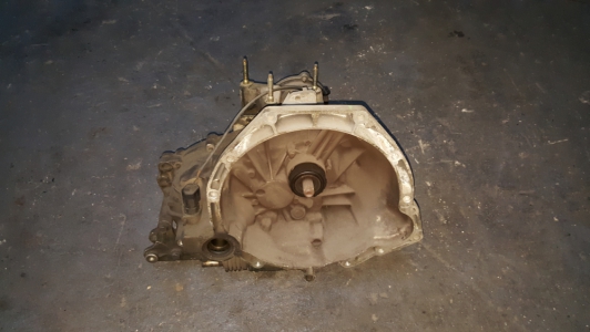 Boîte de vitesse Ford Courier 1.8 TD 2001