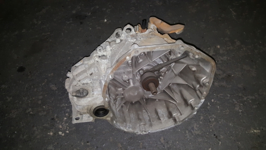 Versnellingsbak Nissan Qashqai 2.0 dCi 6 bak 2008