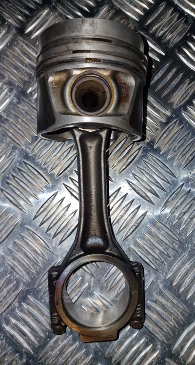 Piston Audi A3 2.0 TDI 16V 2012