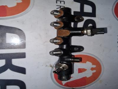 Distributeur de carburant Peugeot 607 2.7 HDiF V6 2007