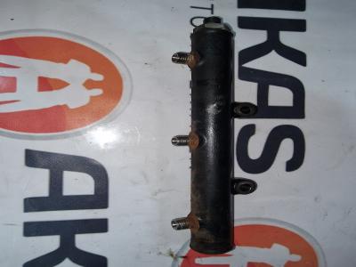 Distributeur de carburant Peugeot 607 2.7 HDiF V6 2007