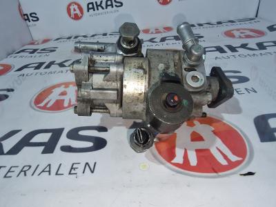 Pompe de direction assistée Audi A8 3.3 TDI V8 2002