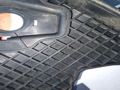 Timing cover Peugeot 607 2.7 HDiF V6 2007