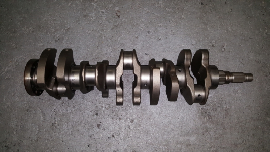 Vilebrequin Volvo V70 2.4 D5 2003