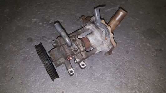 Pompe de direction assistée Citroen Jumper 2.2 HDi 2011