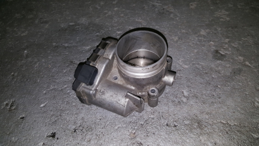 Throttle body Alfa Romeo 156 2.0 16v JTS 2001