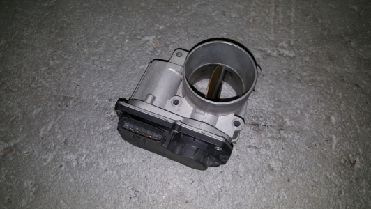 Throttle body Mitsubishi L200 2.5 Di-D 2008