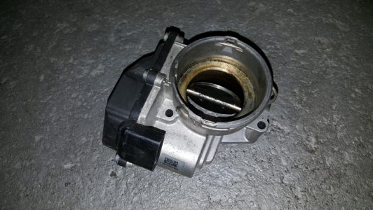 Throttle body Volkswagen Golf 1.9 TDI 2007