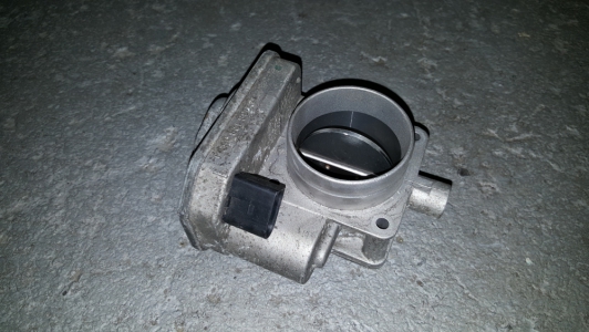 Throttle body Volkswagen Caddy 2.0 SDi 2007
