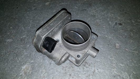 Throttle body Volkswagen Caddy 2.0 SDi 2008