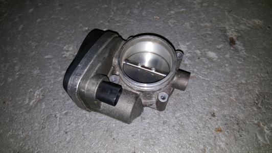 Throttle body BMW E90 320i 2006