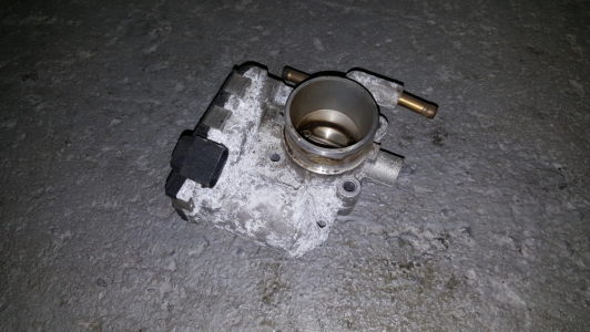 Gasklephuis Opel Corsa 1.2 16v 2005
