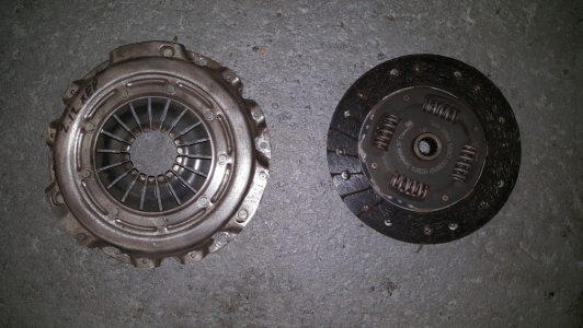 Drukgroep + koppelingsplaat Opel Corsa 1.2 16v 2005