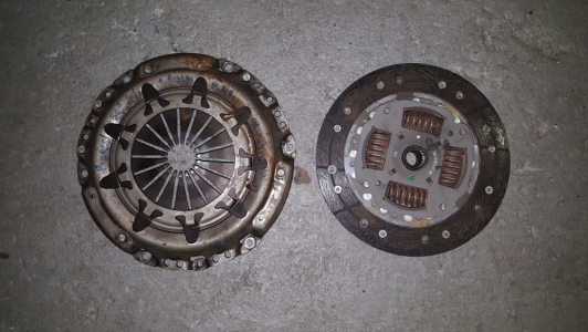 Drukgroep + koppelingsplaat Peugeot 307 1.6 HDi 2006
