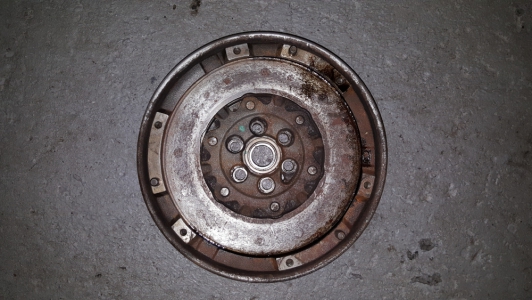 Vliegwiel BMW E90 320i 2008 (2-massa)