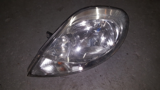 Koplamp Renault Trafic 2010 links