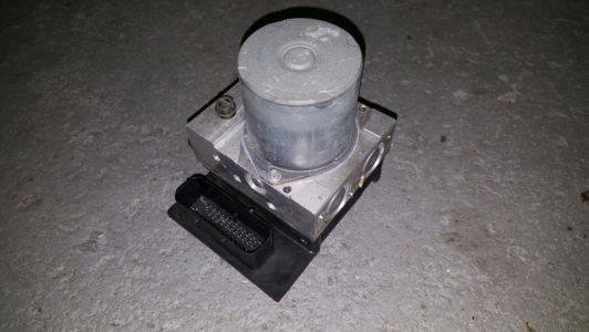 ABS-pomp BMW E60 530 d 2003