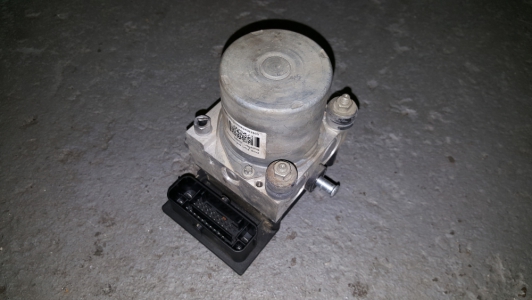 ABS-pomp Citroen Jumper 2.2 HDi 2009